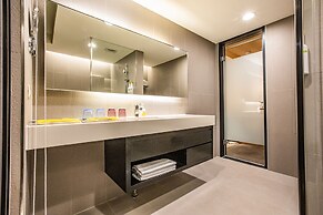 Mega Hotel
