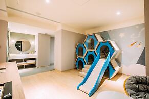 Mega Hotel