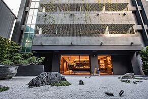 Mega Hotel