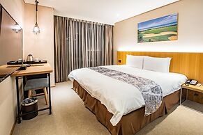 Mega Hotel
