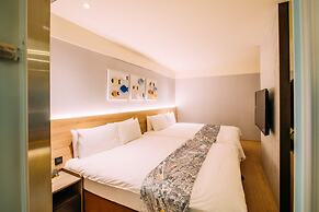Mega Hotel