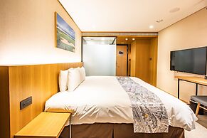 Mega Hotel