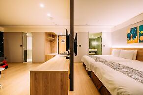 Mega Hotel