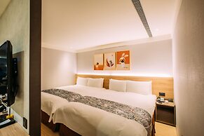 Mega Hotel