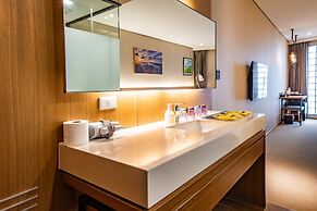 Mega Hotel