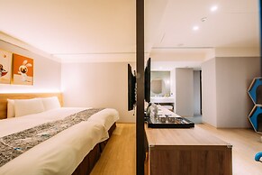 Mega Hotel