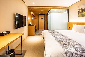 Mega Hotel