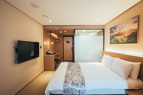 Mega Hotel