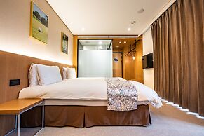 Mega Hotel