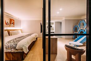 Mega Hotel