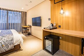 Mega Hotel