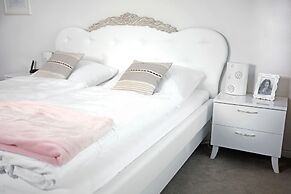 Eilenriedestift Hotel