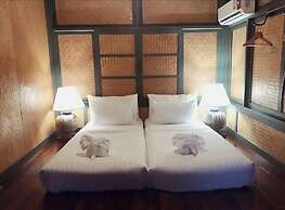 Bann Pae Cabana
