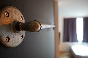 Brick Box Hotel