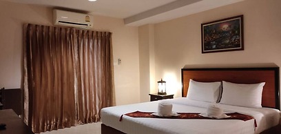 Rayong Lanna Hotel