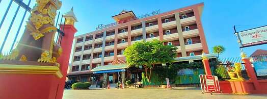 Rayong Lanna Hotel