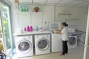 Caza V1 Serviced Apartment