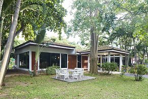 Villa Navin Resort