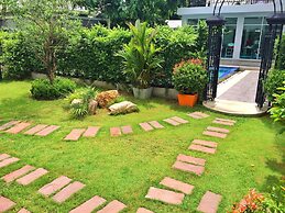 Villa Navin Resort