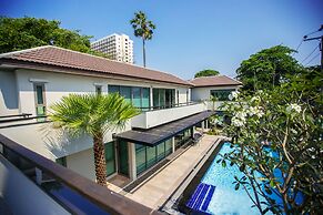 Villa Navin Resort
