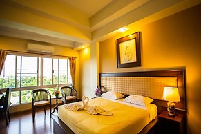 Madina Hotel