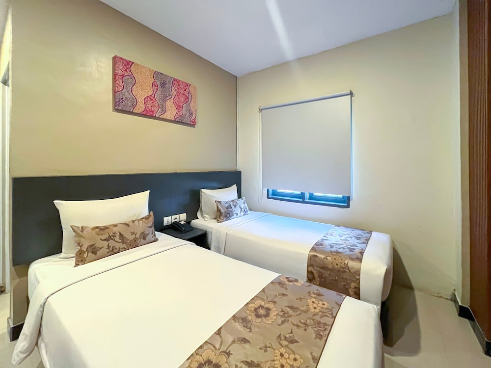 Crew Express Hotel