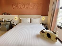 Verse Lite Hotel Gajah Mada