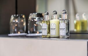 Hux Hotel