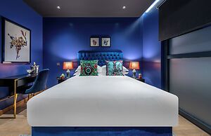 Hux Hotel