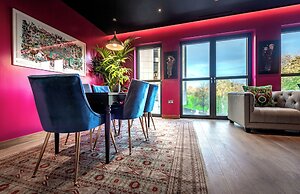 Hux Hotel