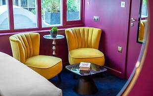 Hux Hotel