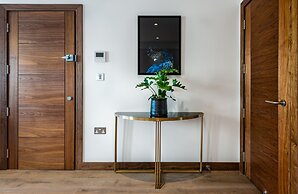 Hux Hotel