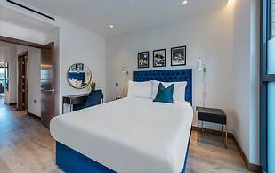 Hux Hotel