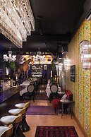 Hux Hotel