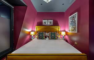 Hux Hotel
