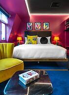 Hux Hotel