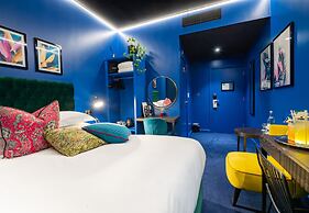 Hux Hotel