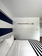 Nautical Home & Seashell House B&B