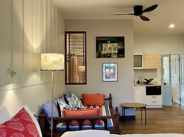 Nautical Home & Seashell House B&B
