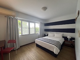 Nautical Home & Seashell House B&B