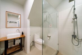 Nautical Home & Seashell House B&B