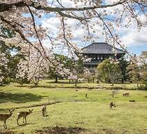 NARA Visitor Center & Inn