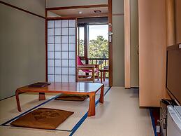 NARA Visitor Center & Inn