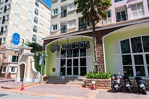 Nam Talay Condo by GrandisVillas
