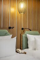 Maro Hotel