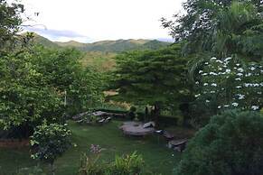 Baandin Huaiphung Resort