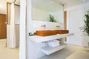 Mykonos Dove Beachfront Hotel