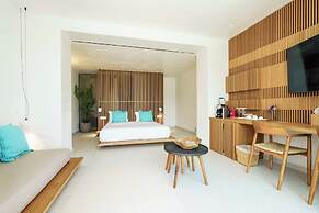 Mykonos Dove Beachfront Hotel