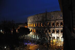 Colosseum Corner