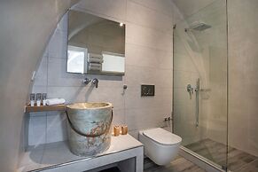 Thireas Hotel